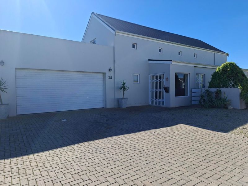 House Rental Monthly In Langebaan - Photo 2