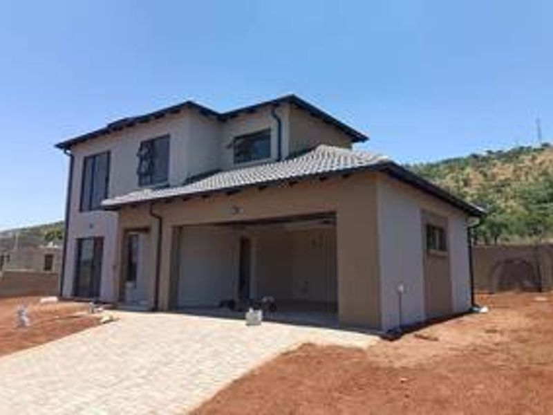 House For Sale In Akasia - Photo 2