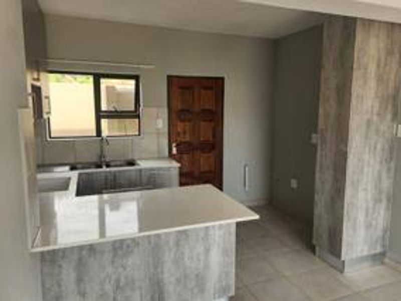 House For Sale In Akasia - Photo 6