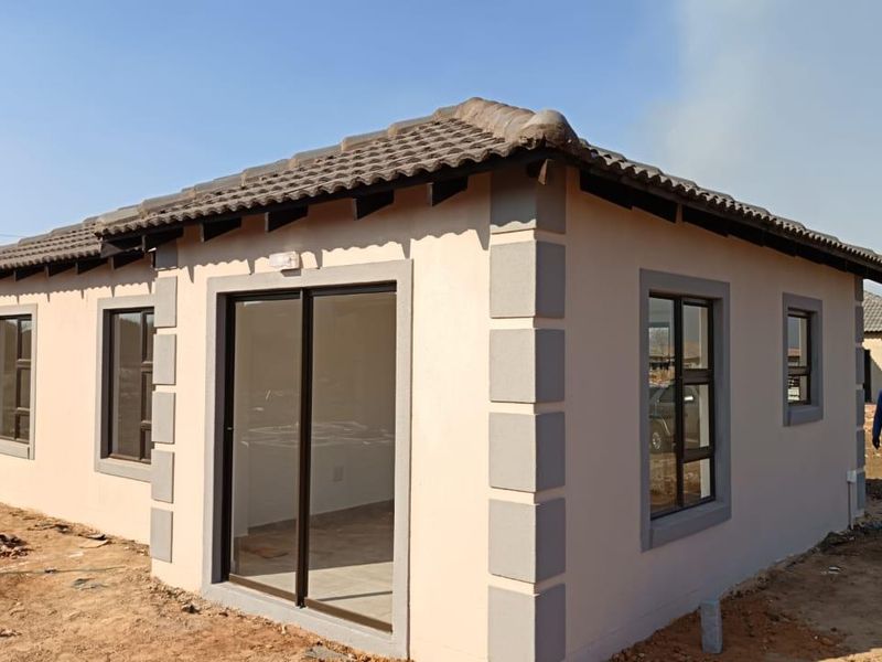 House For Sale In Akasia - Photo 5