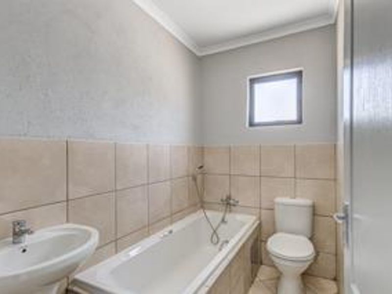 House For Sale In Akasia - Photo 10