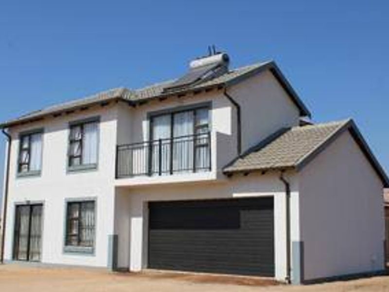 House For Sale In Akasia - Photo 1
