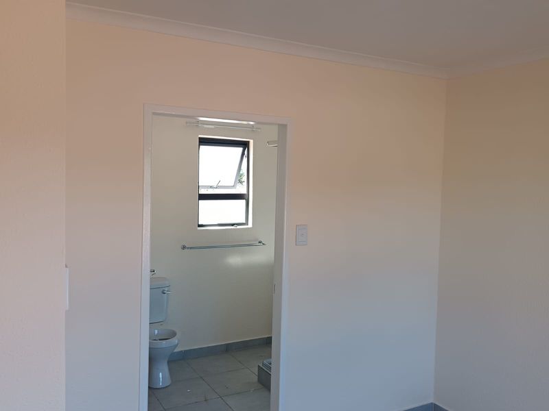 House For Sale In Akasia - Photo 9