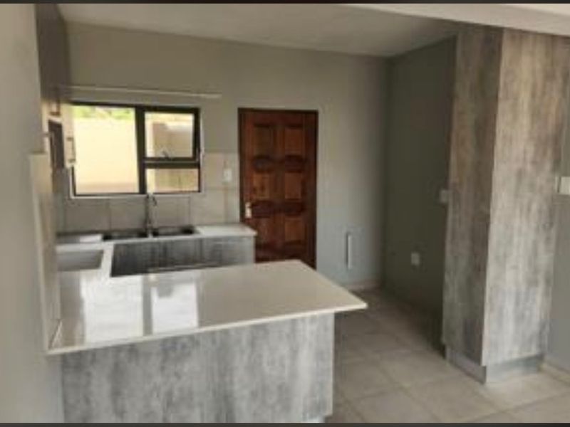 House For Sale In Akasia - Photo 5