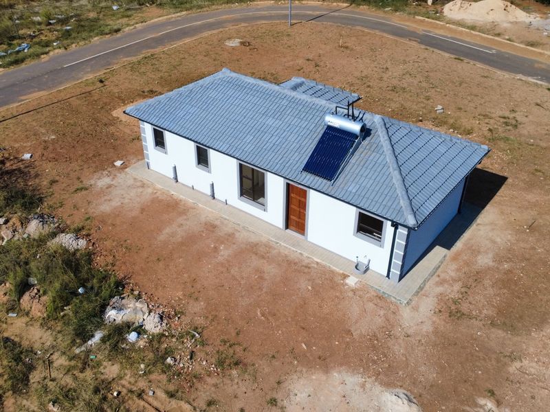House For Sale In Akasia - Photo 2