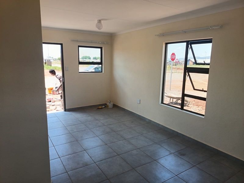 House For Sale In Akasia - Photo 10