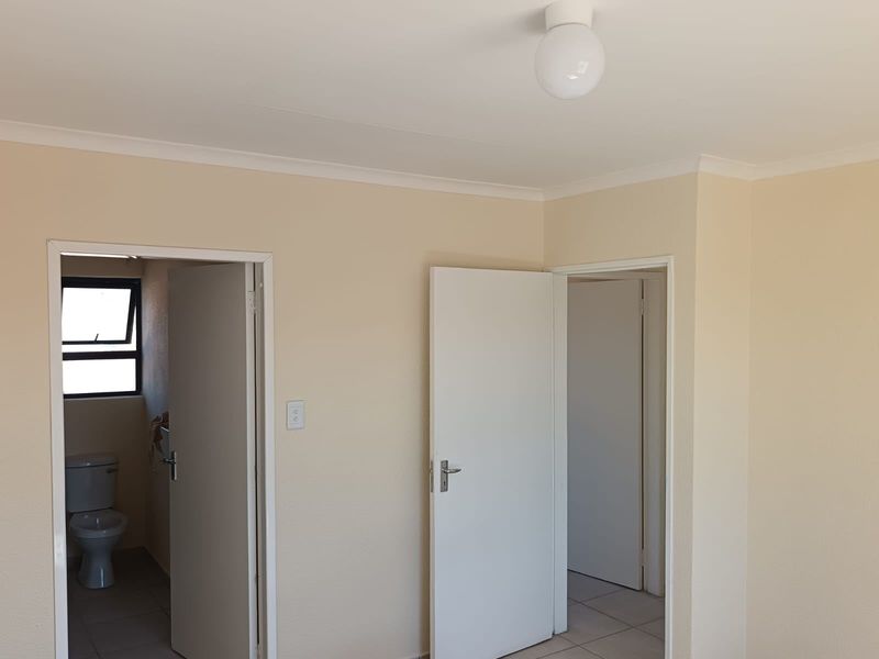 House For Sale In Akasia - Photo 5