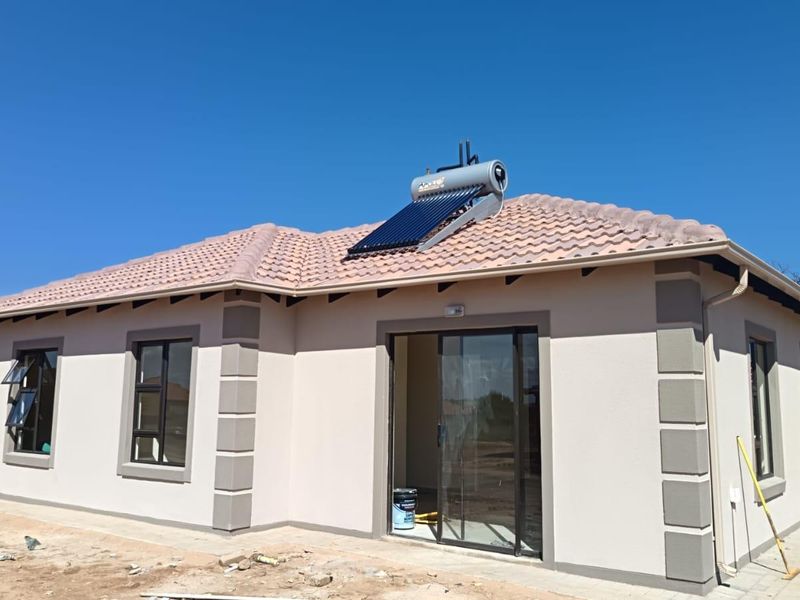 House For Sale In Akasia - Photo 3