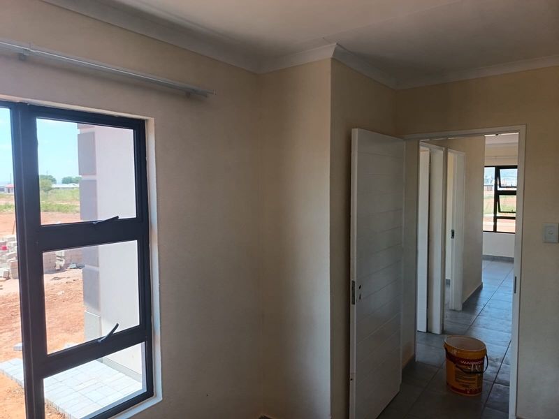 House For Sale In Akasia - Photo 10