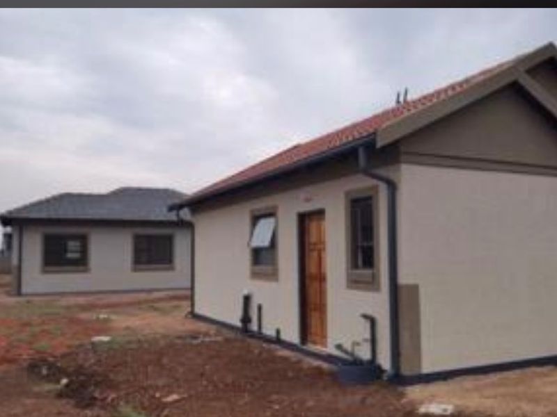 House For Sale In Akasia - Photo 2