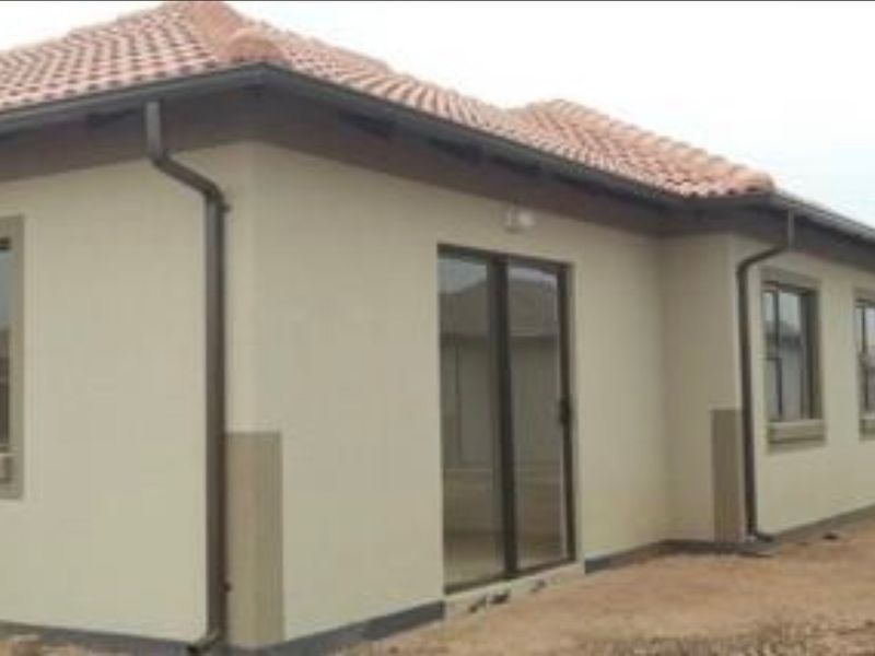 House For Sale In Akasia - Photo 3