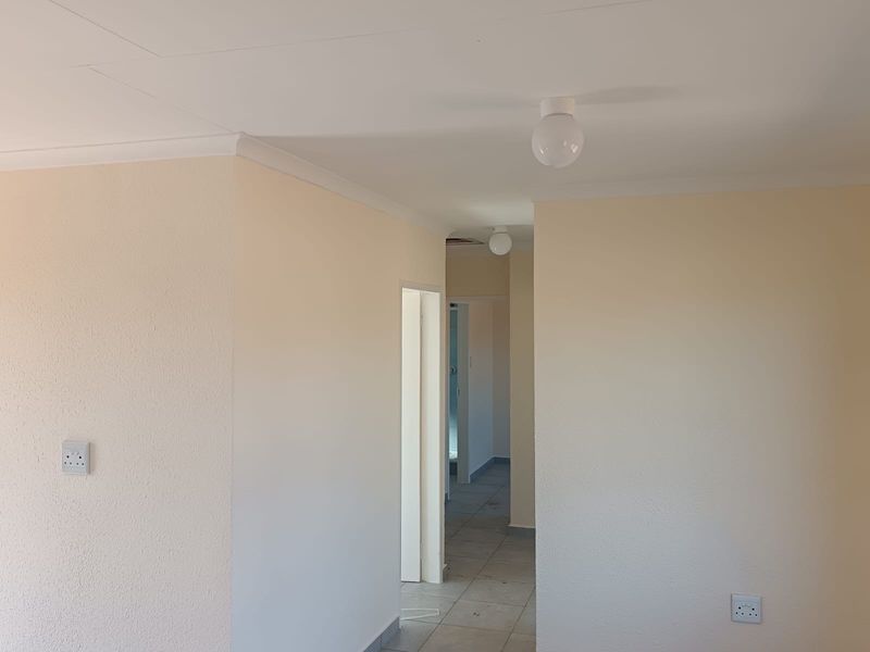 House For Sale In Akasia - Photo 5