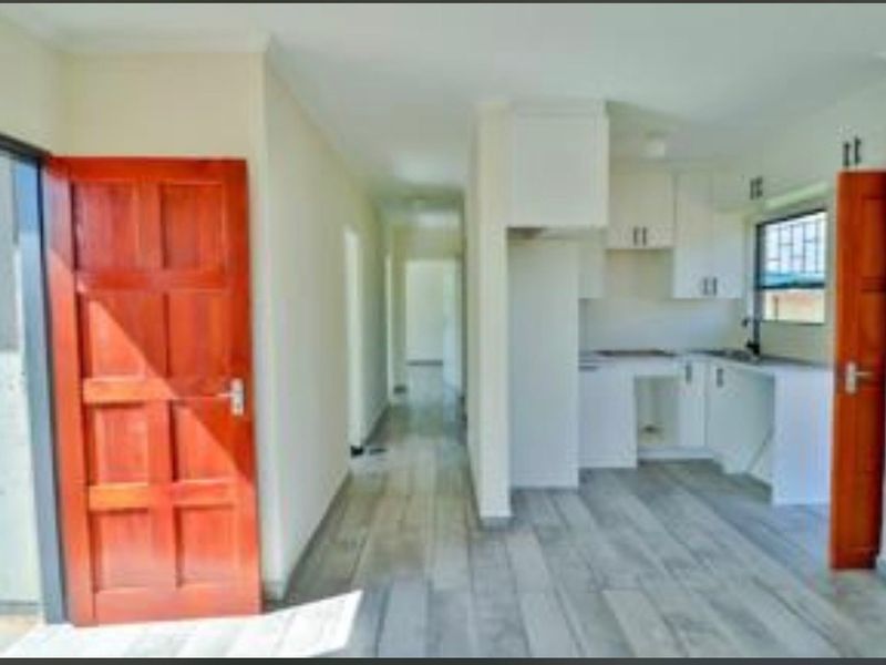 House For Sale In Akasia - Photo 10