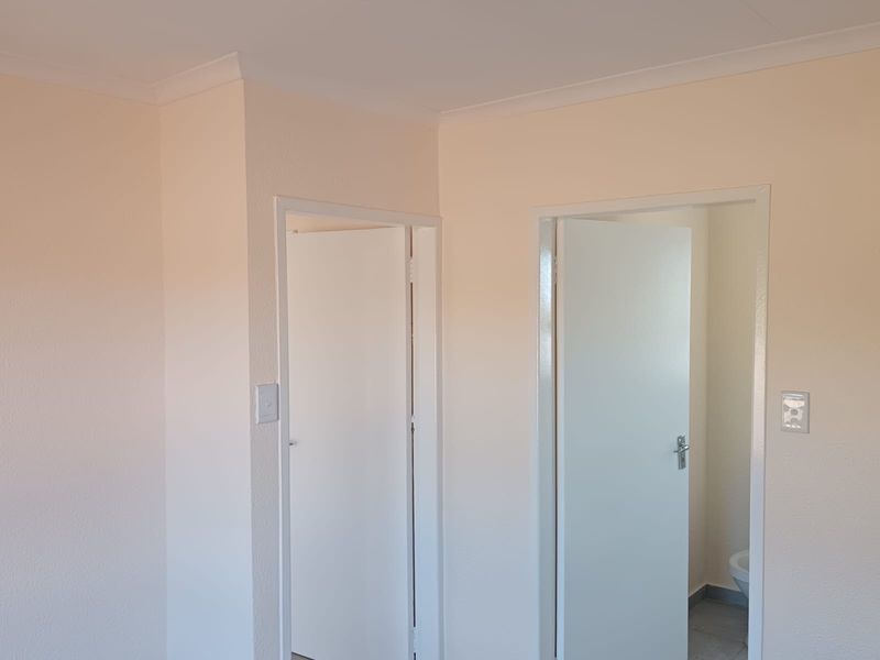 House For Sale In Akasia - Photo 10