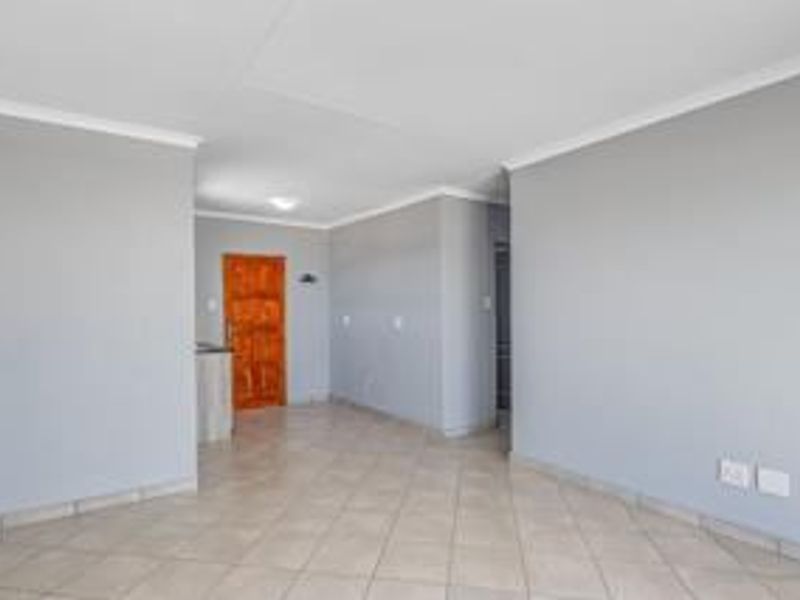 House For Sale In Akasia - Photo 9