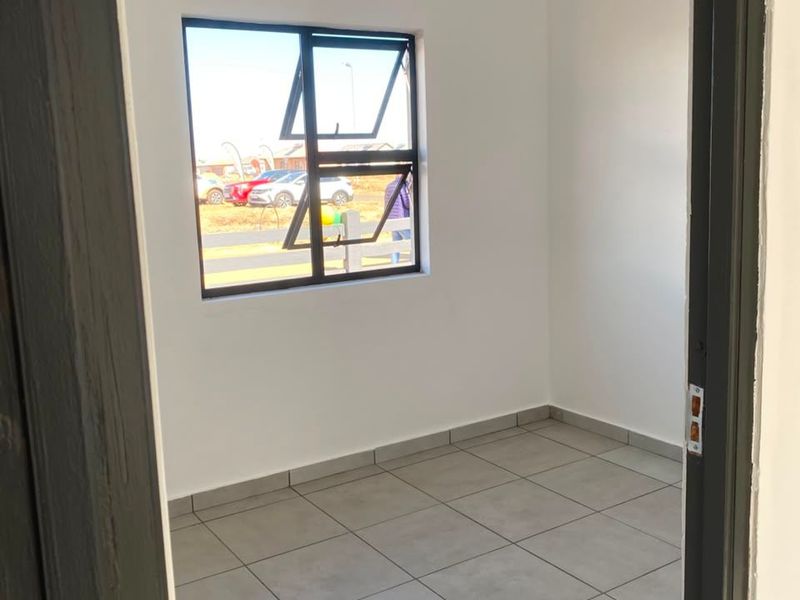 House For Sale In Boksburg - Photo 3