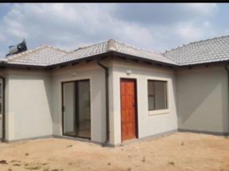 House For Sale In Akasia - Photo 3