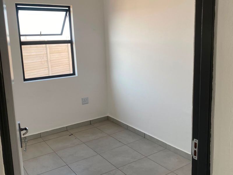 House For Sale In Boksburg - Photo 3