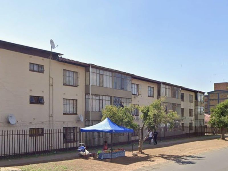 Apartment For Sale In Pretoria - Photo 2