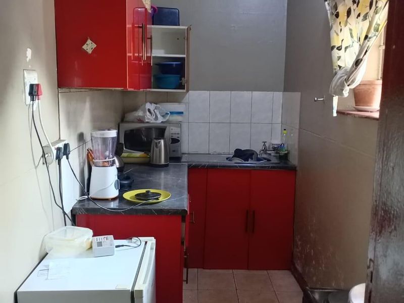 Apartment For Sale In Pretoria - Photo 7