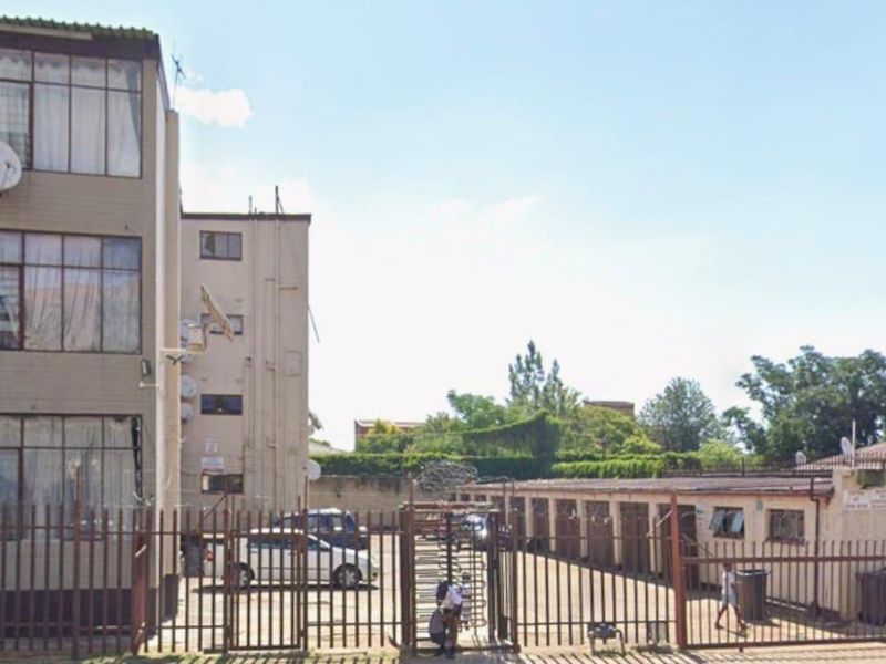 Apartment For Sale In Pretoria - Photo 3