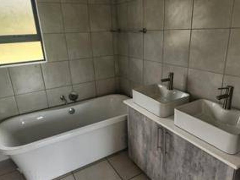 House For Sale In Akasia - Photo 3