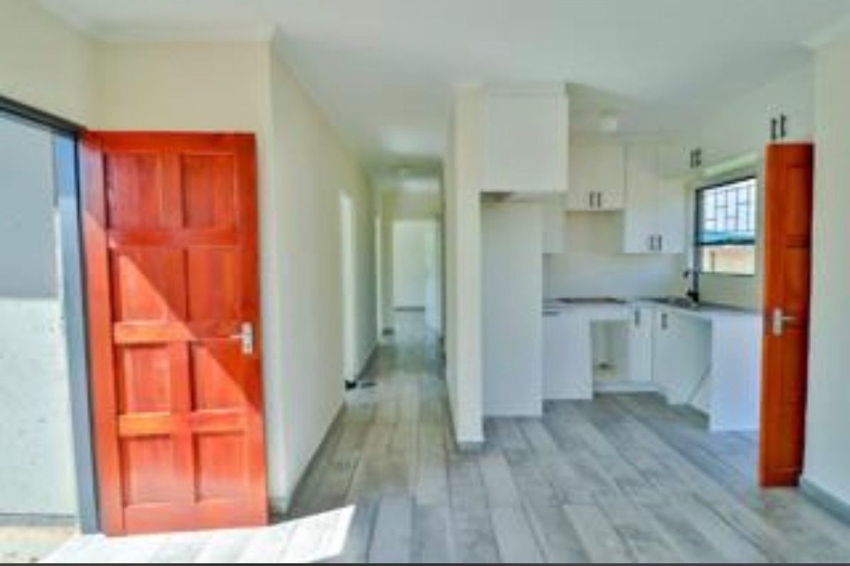 House For Sale In Akasia - Photo 3