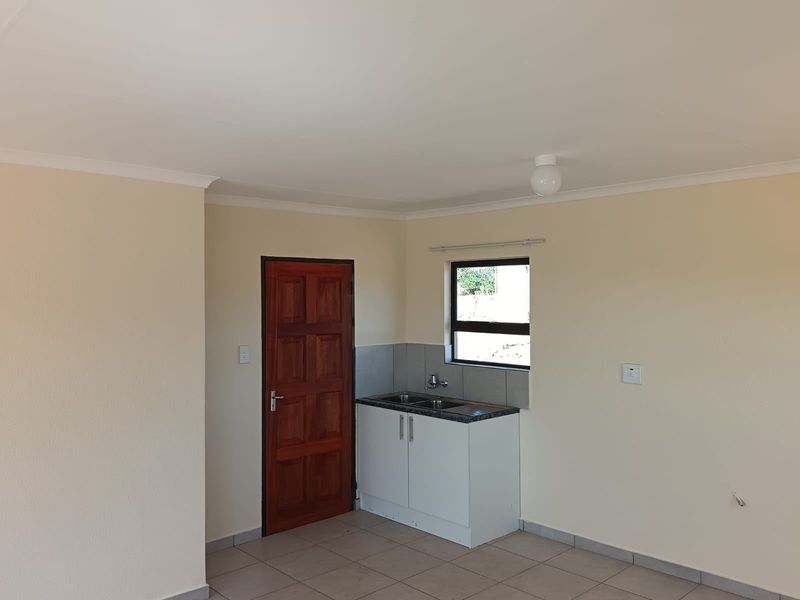 House For Sale In Akasia - Photo 3