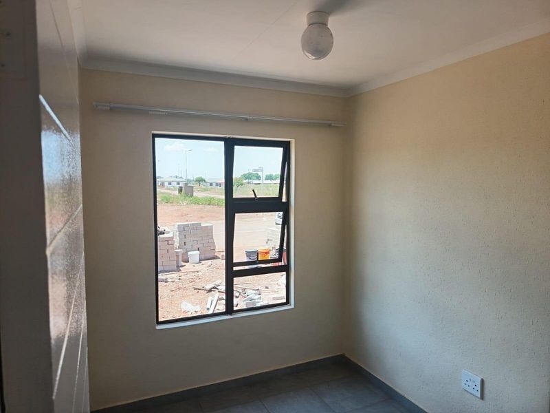 House For Sale In Akasia - Photo 7