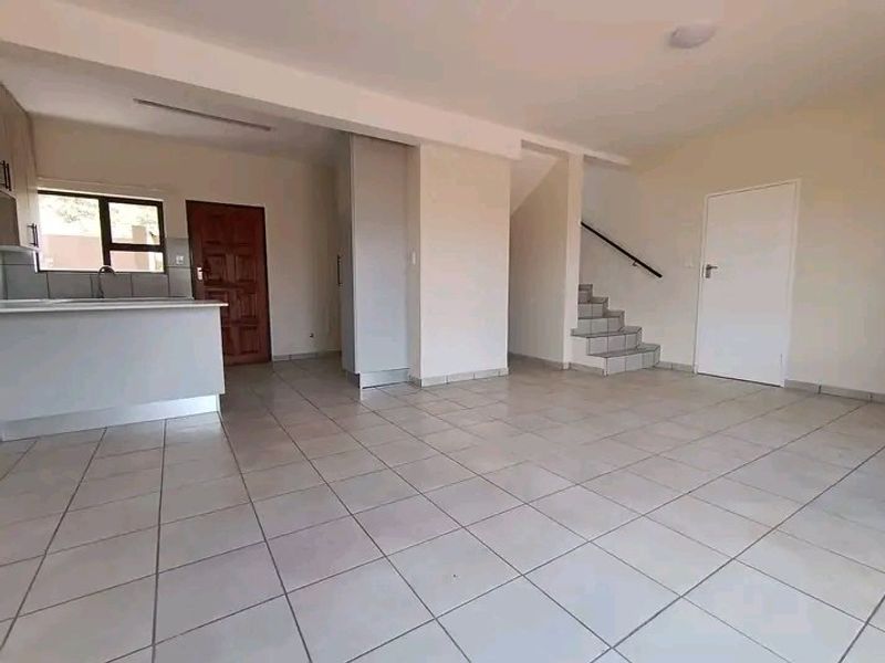 House For Sale In Akasia - Photo 2