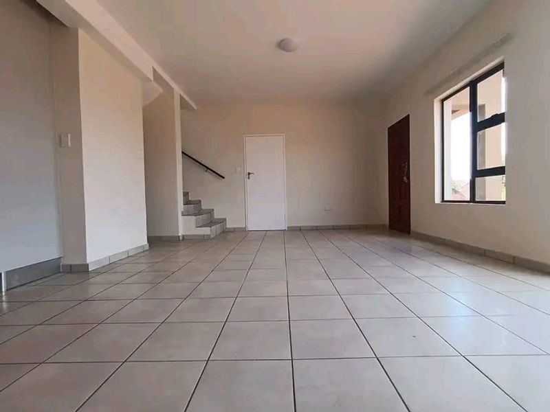 House For Sale In Akasia - Photo 5