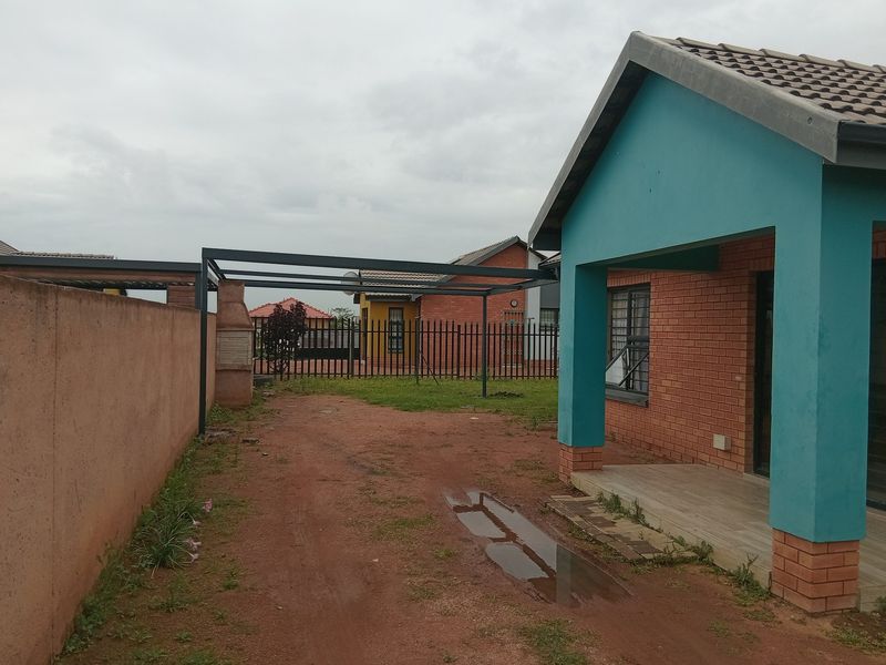 House For Sale In Akasia - Photo 1