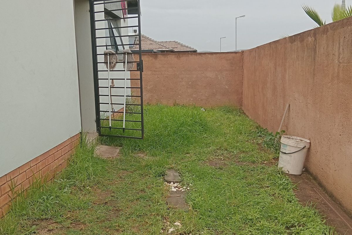 House For Sale In Akasia - Photo 2