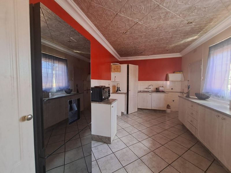 House For Sale In Alberton - Photo 8