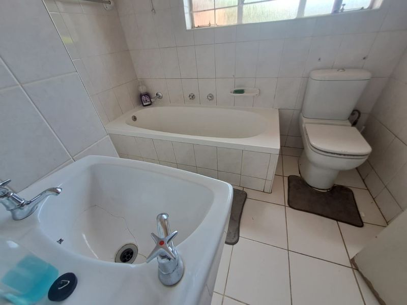 House For Sale In Alberton - Photo 6