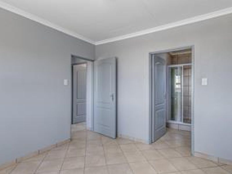 House For Sale In Boksburg - Photo 3