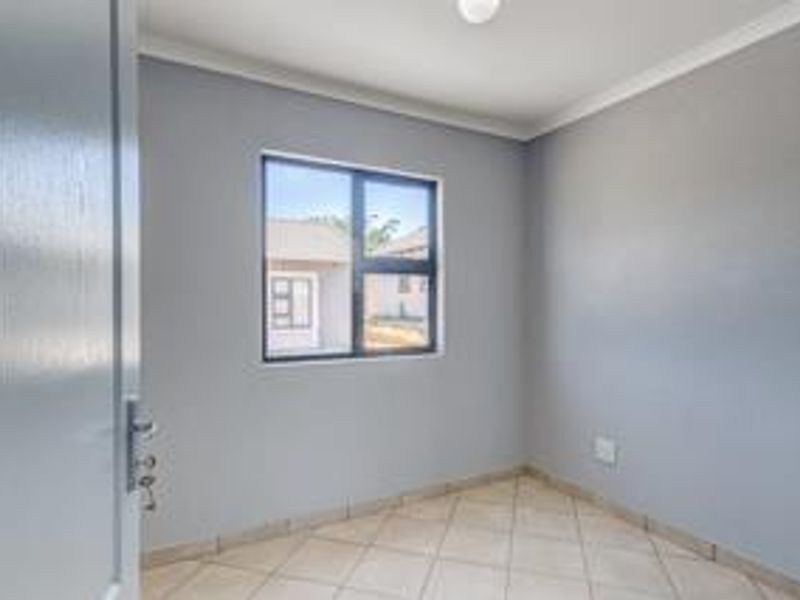 House For Sale In Boksburg - Photo 2