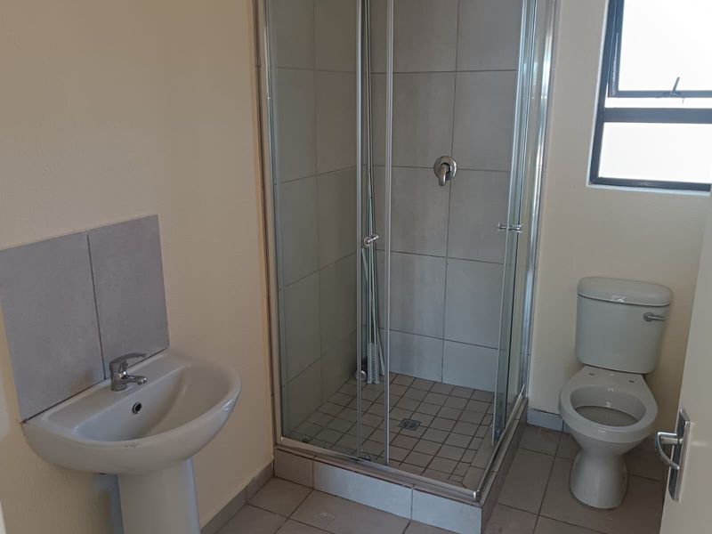House For Sale In Akasia - Photo 4