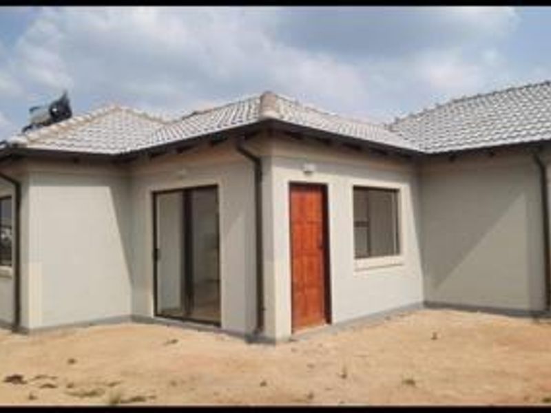House For Sale In Akasia - Photo 1
