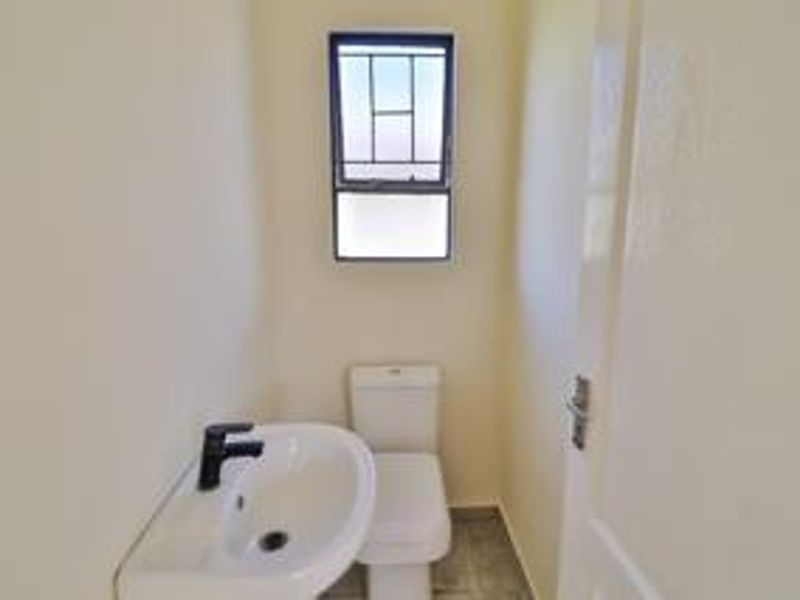 House For Sale In Akasia - Photo 2