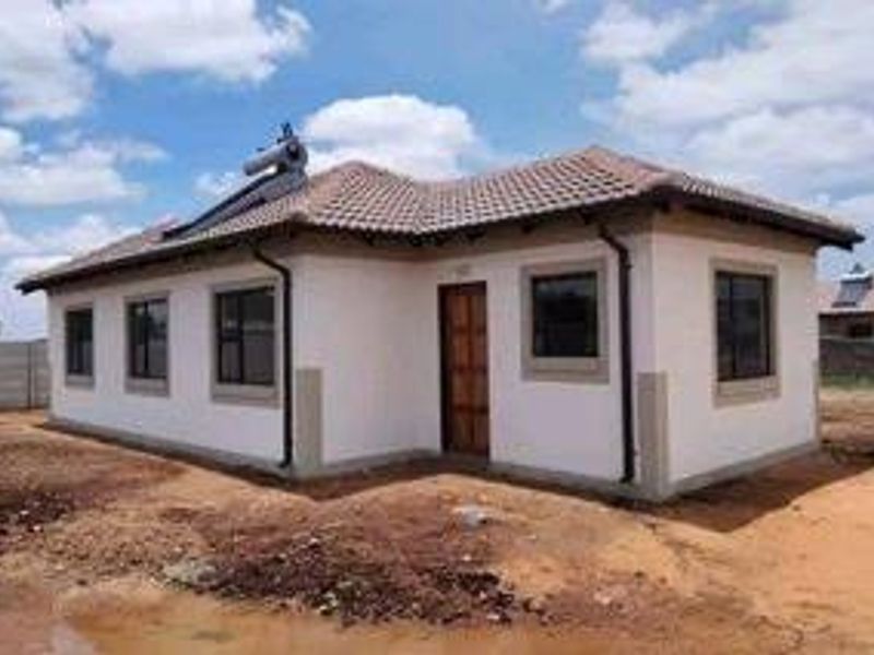House For Sale In Akasia - Photo 1