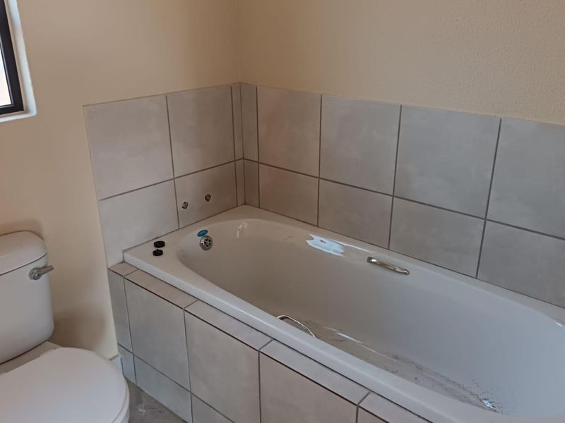 House For Sale In Akasia - Photo 3