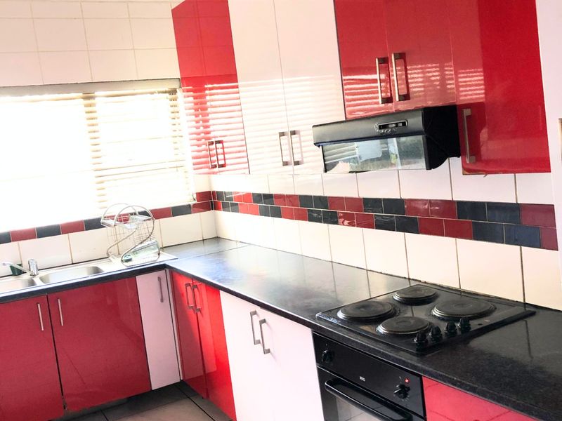 House For Sale In Eersterivier - Photo 2