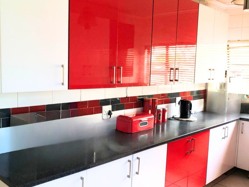 House For Sale In Eersterivier - Photo 3