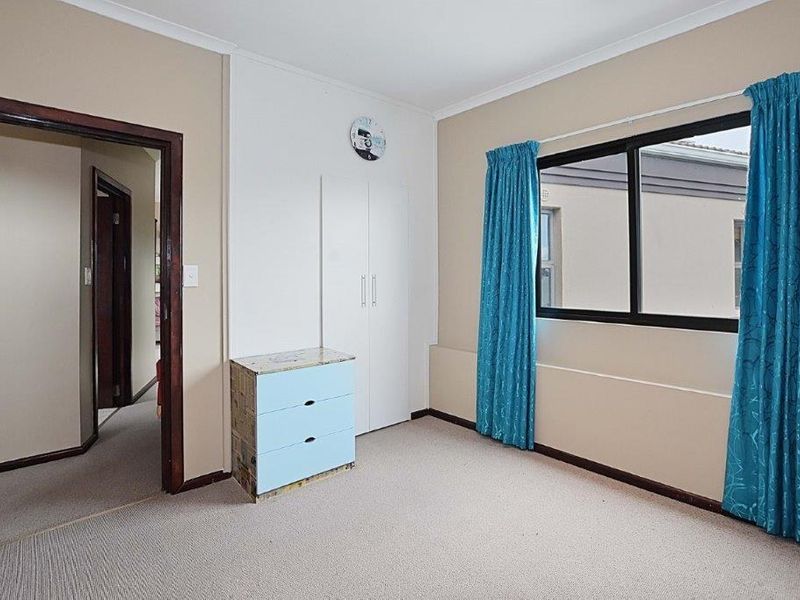 House Pending Sale In Blouberg - Photo 8