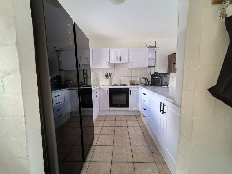 Townhouse Sold In Blouberg - Photo 3