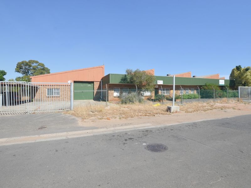 Industrial Pending Sale In Atlantis - Photo 2