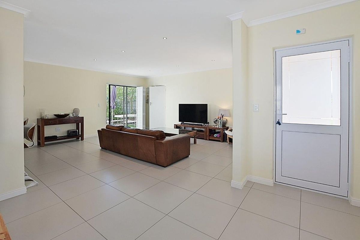 House Sold In Blouberg - Photo 2