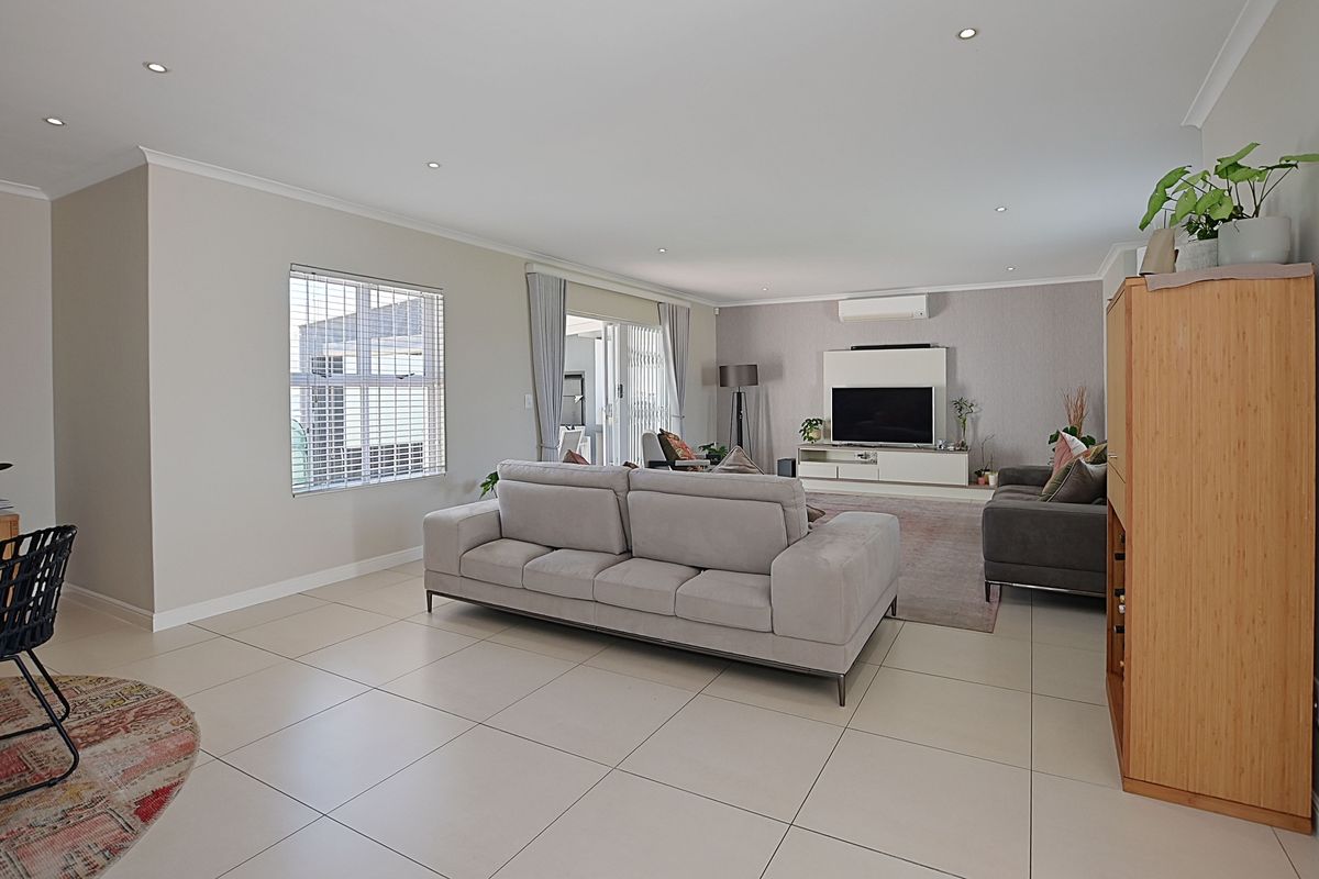 House Sold In Blouberg - Photo 2