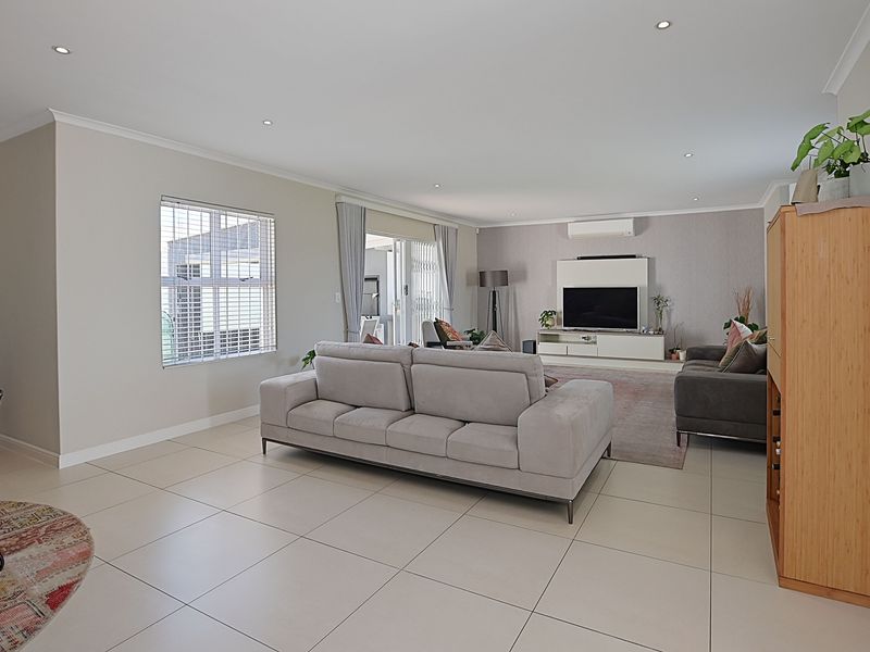 House Sold In Blouberg - Photo 2